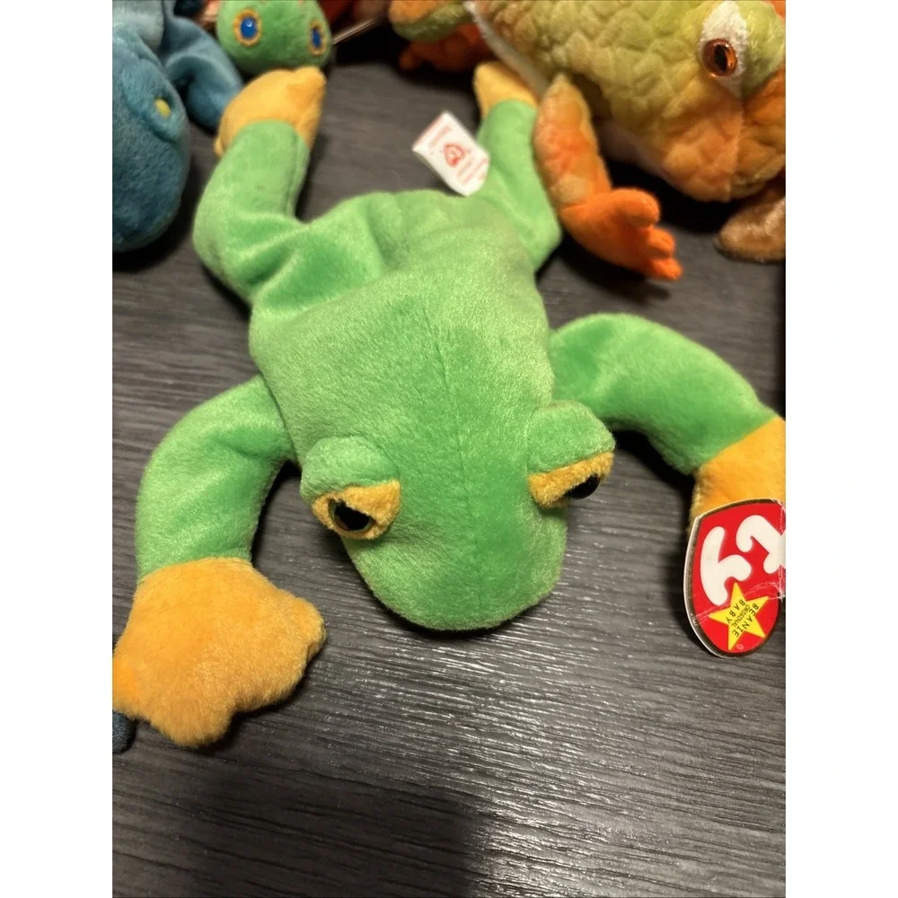 Lot Of 17 TY Beanie Babies - All with Tags Except 3 Frog Crab Pelican Bear Aruba